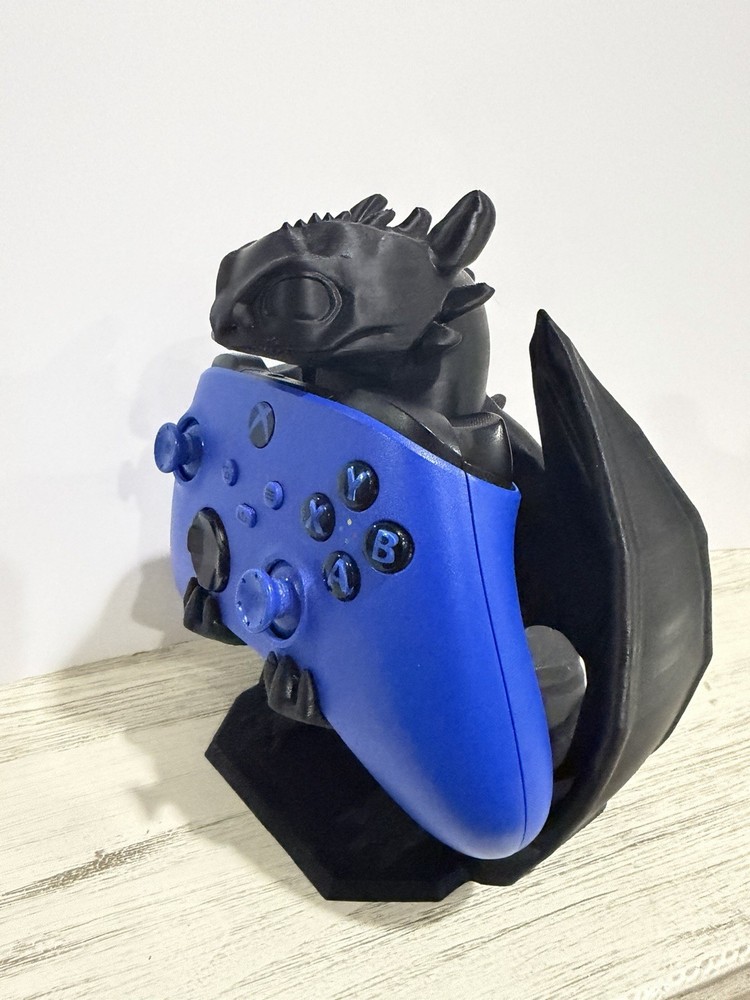 Black Dragon Controller Stand Clips On for Xbox Series X|S Controller