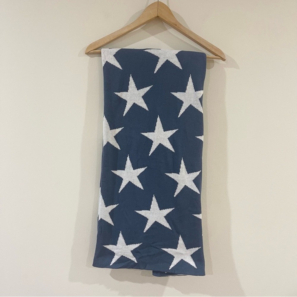 Pink Lemonade Blue Star Patterned Throw Blanket Reversible