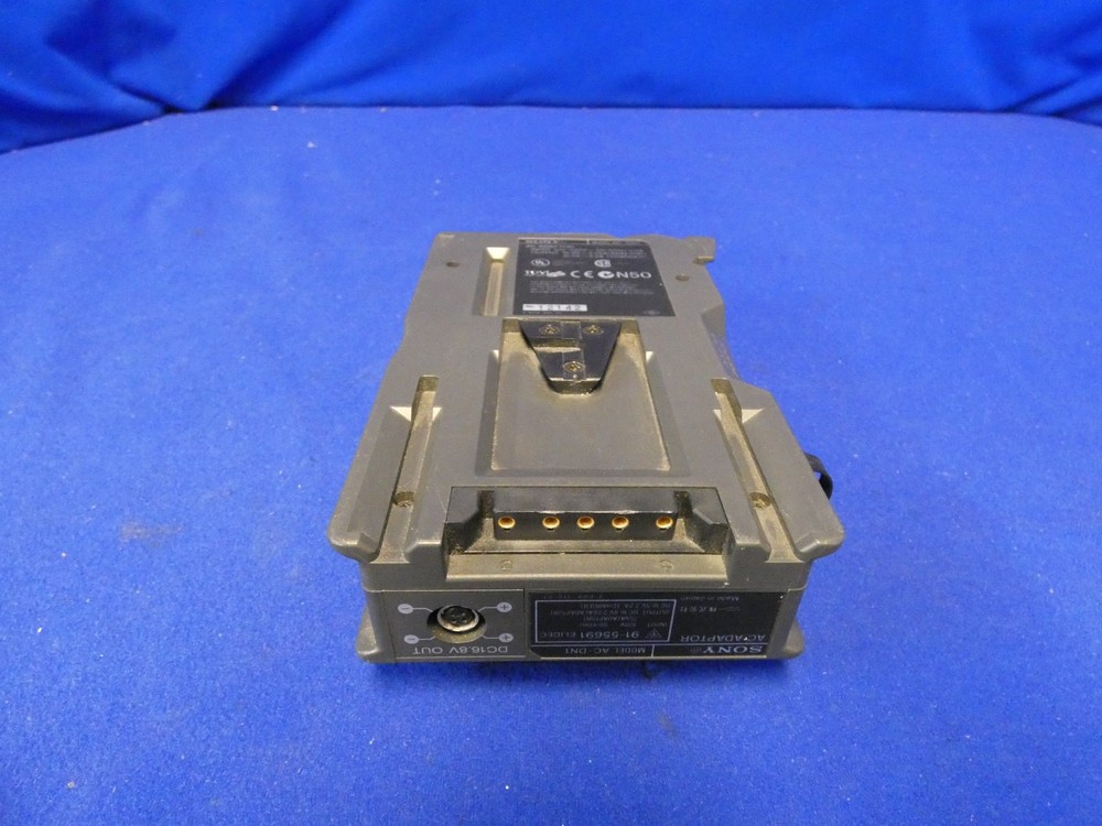 Sony AC-DN1 V-Mount AC Adaptor