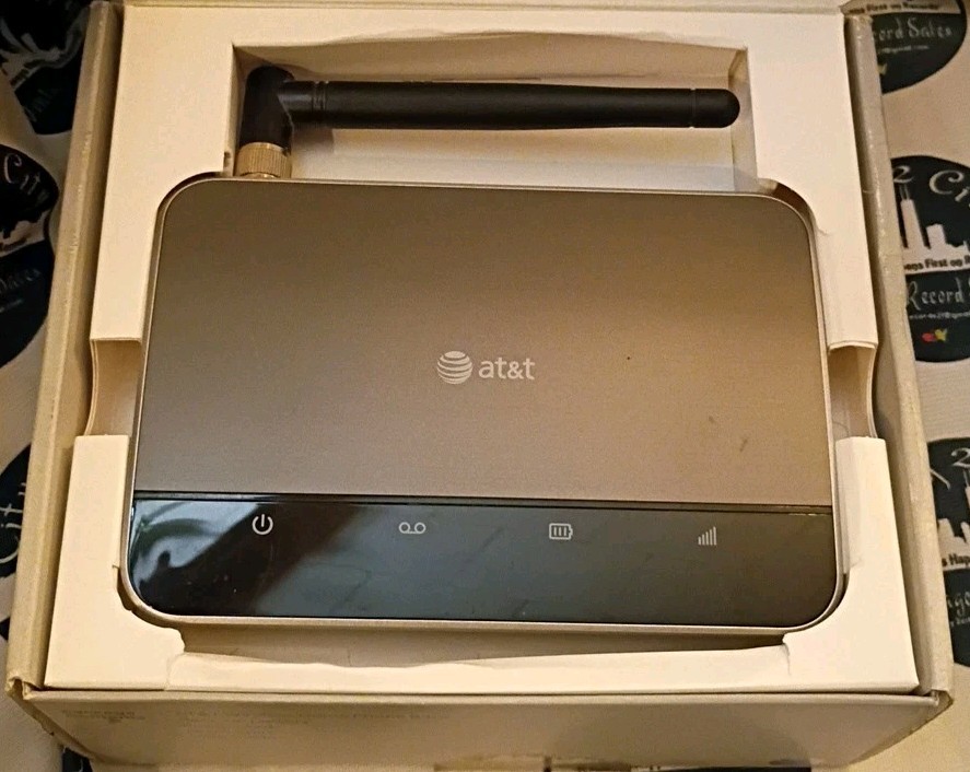 AT&T Wireless Home Phone Base Model WF720 Silver Open Box Complete