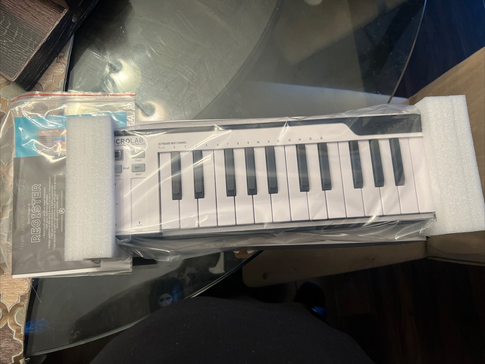 Arturia Microlab MIDI Controller (Black)