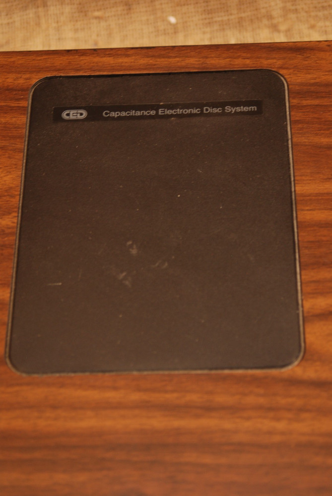 RCA SelectaVision Video Disc Player SFT 100 W - Powers On - Not Tested