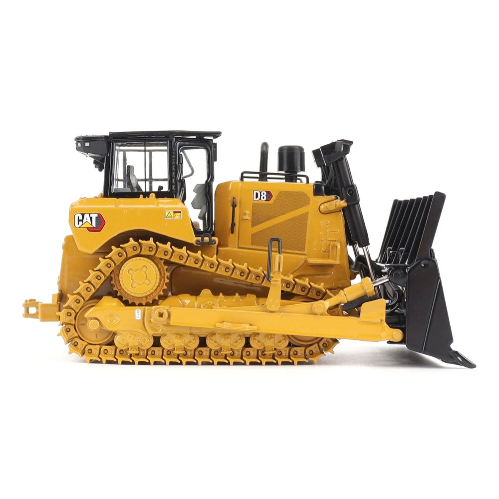 CAT D8 Dozer - Waste Handler Configuration 1:50 Scale - Diecast Masters 85758