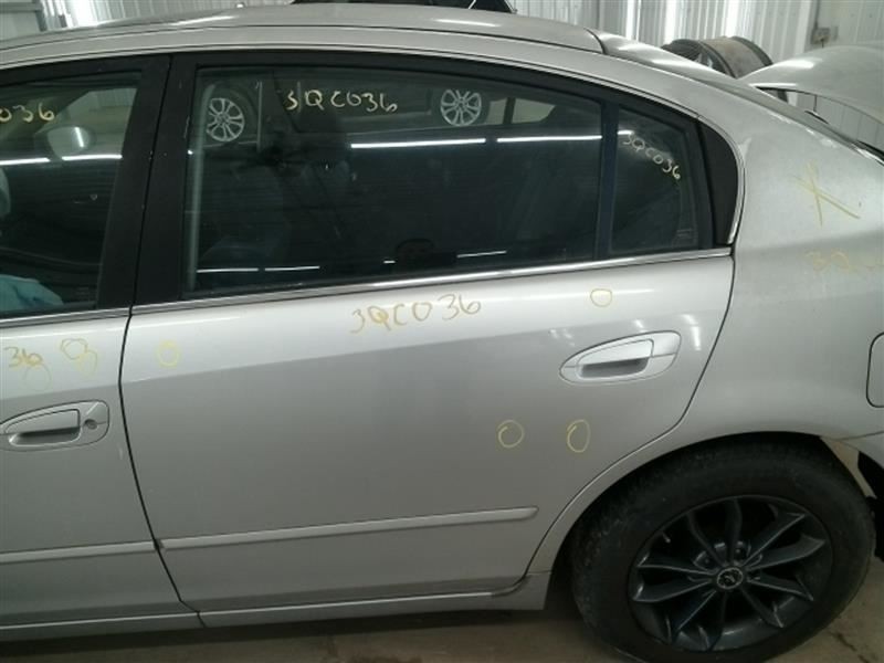 ALTIMA 2004 High Mounted Stop Light 104551475