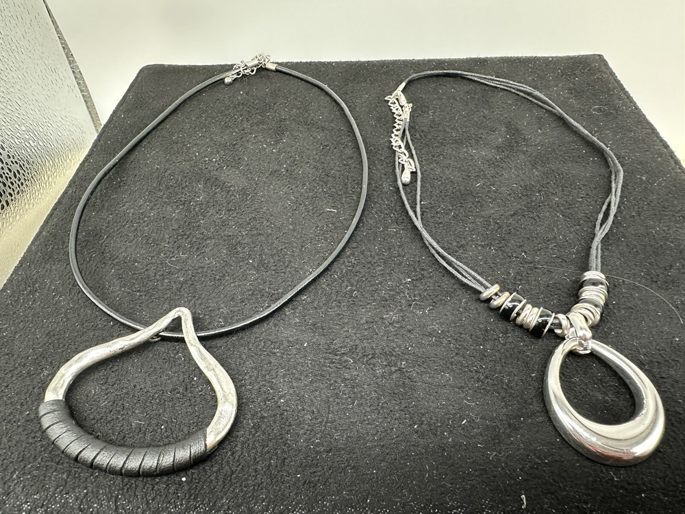 2 Pc Vintage Leather Silver Tone Pendat Necklace