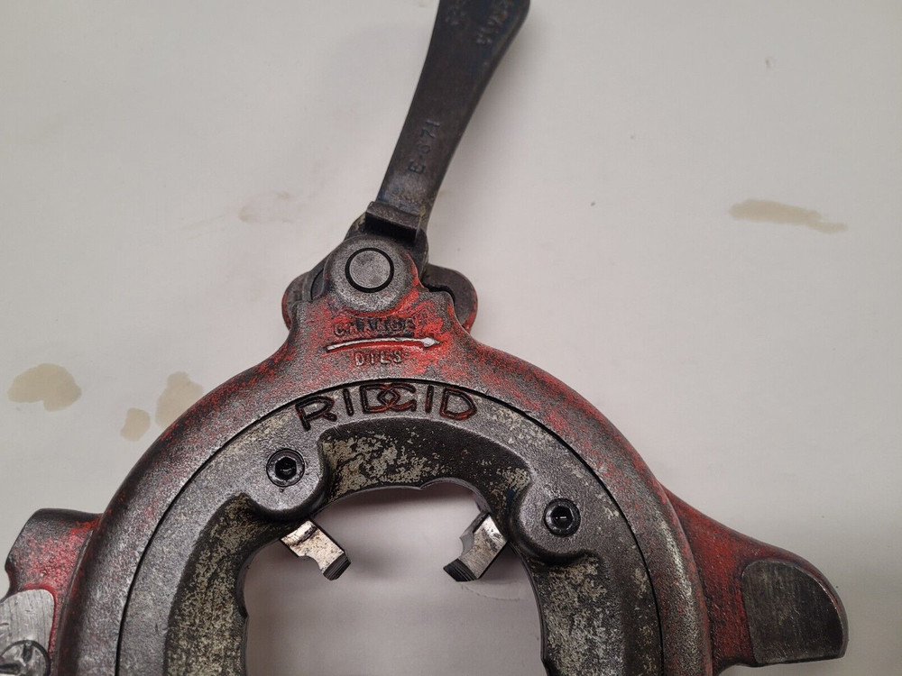 Ridgid No. 500 1-1/2" Pipe threader w/dies