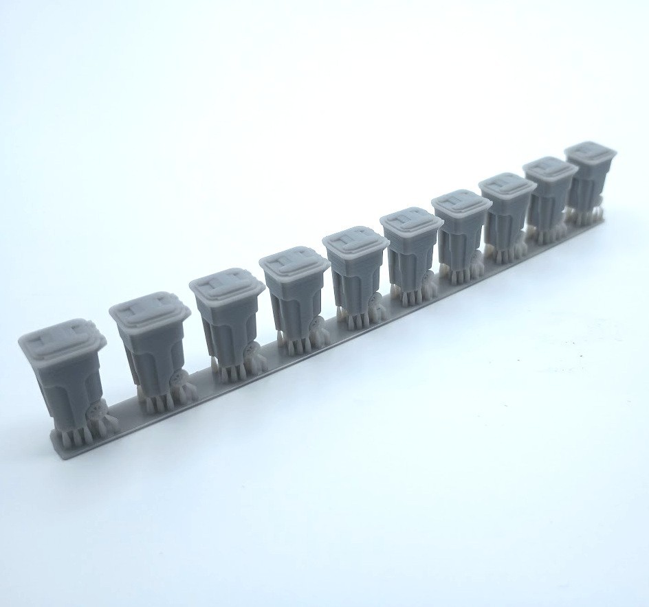 HO Scale Wheeled Trash Bin Can Recycling Modern 10pcs