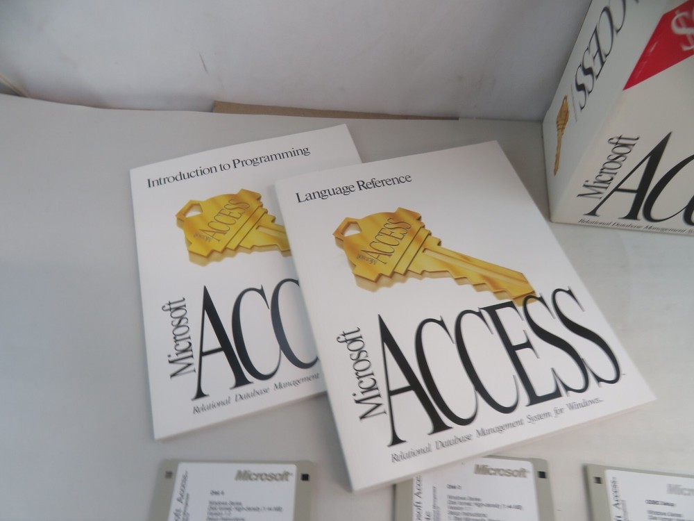 Vintage 1992 Microsoft Access Database 1.00 With Extra Disks