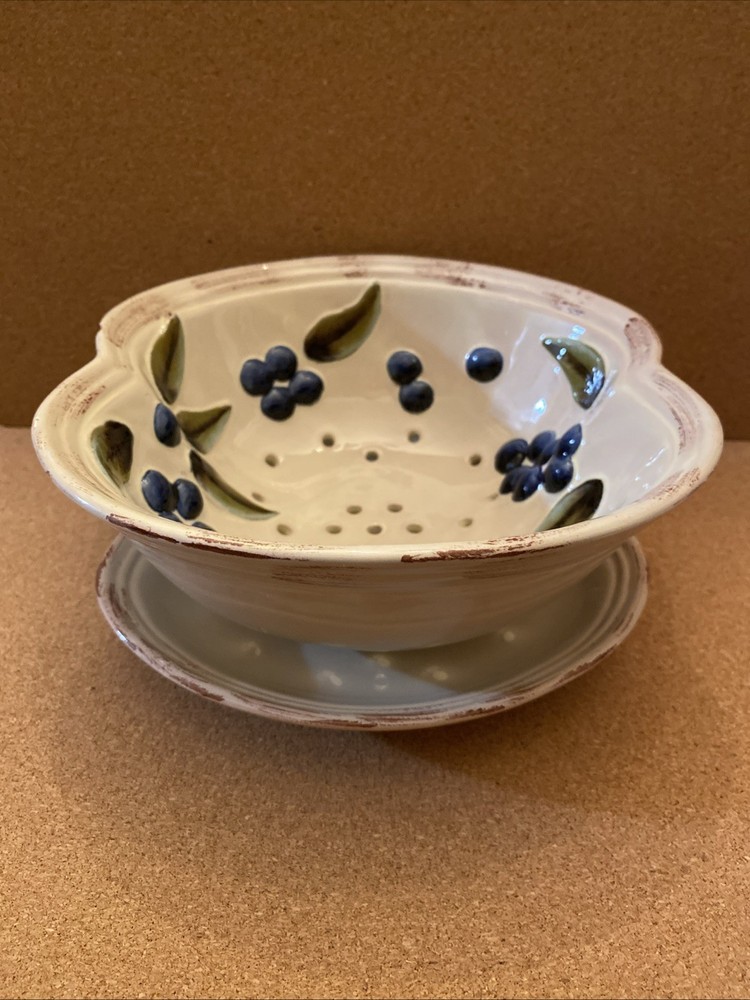 Rommel Nueva Saparna Grape Colander & Base 2 Piece Pottery
