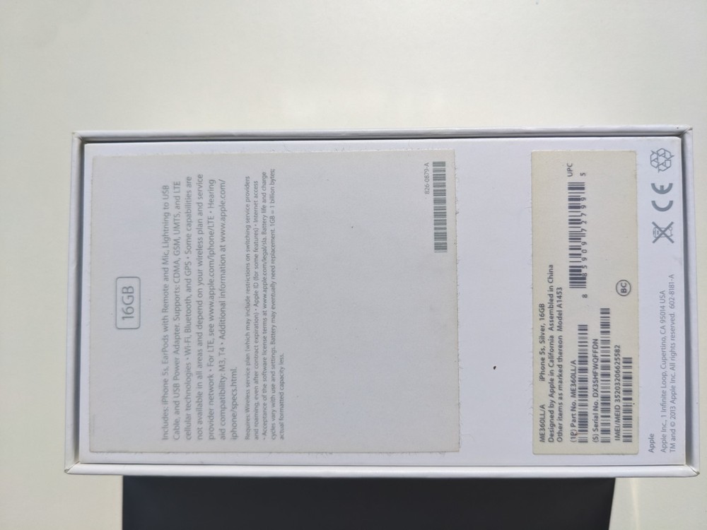 Apple iPhone 5S - empty box only - pristine