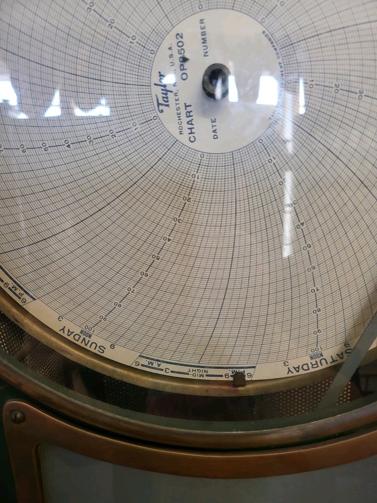 VINTAGE TAYLOR? 7 DAY TEMPERATURE CHART RECORDER KEY WIND