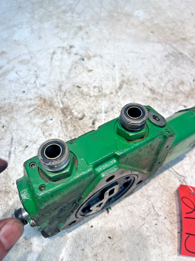 John Deere 7800 Tractor Hydraulic Control Valve 8506F