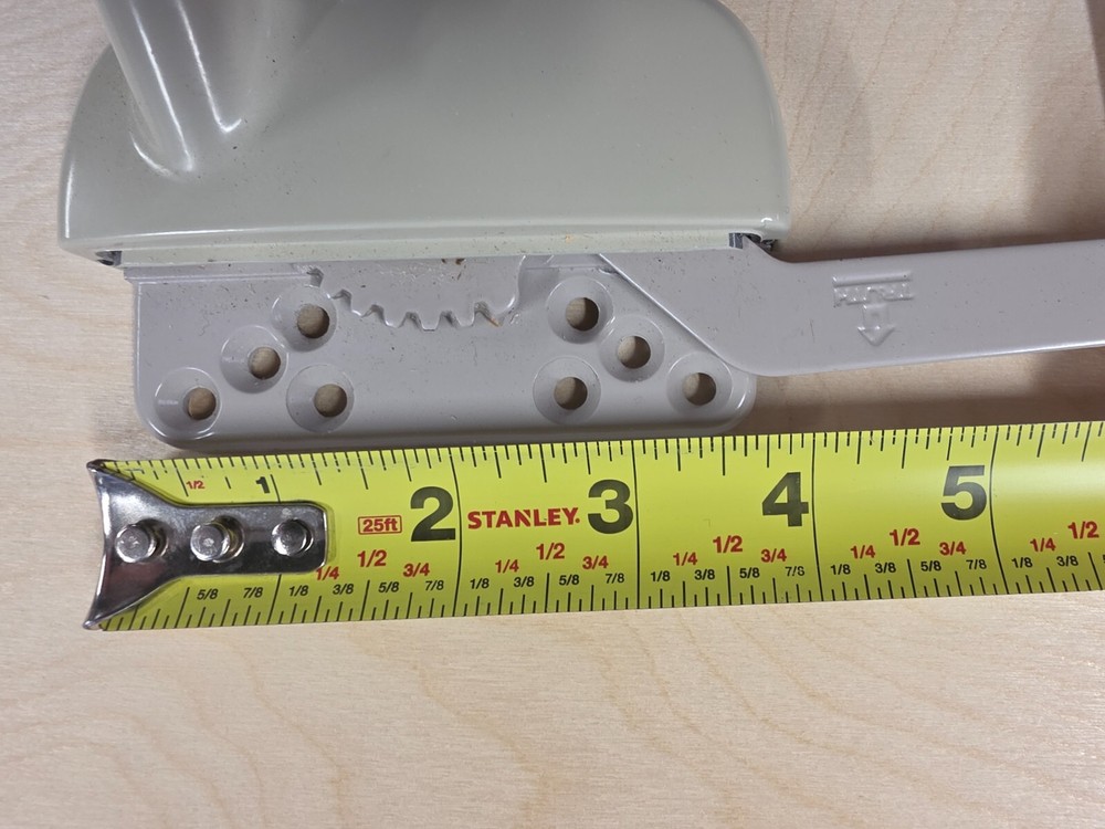 Truth Casement Operator BEIGE Split Arm operator / SILVER PIN sold by the each