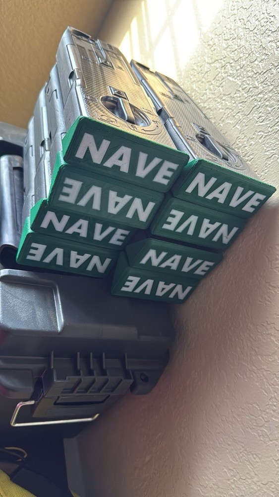 EMF100 CF20 Mag Name Tag