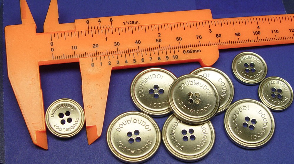 W.DOUBLEUDOT replacement buttons 9 Metallic effect plastic button good used cond