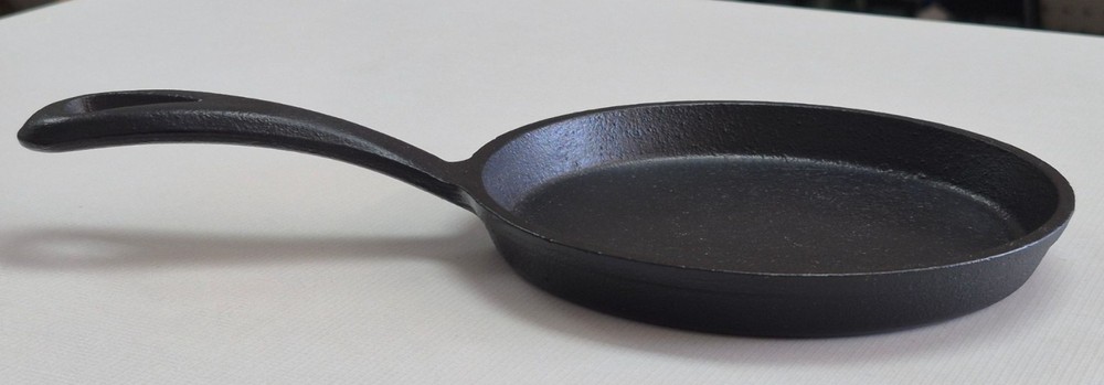 Mini Cast Iron Skillet 5" Rustic Decor Pan Small Hanging Display Kitchen