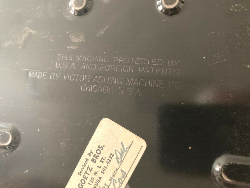 Vintage Hand Cranked Victor Adding Machine 6 Column