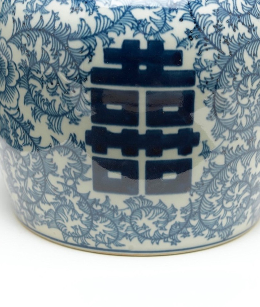 AA Importing 59747 9 Inch Blue & White Ginger Jar