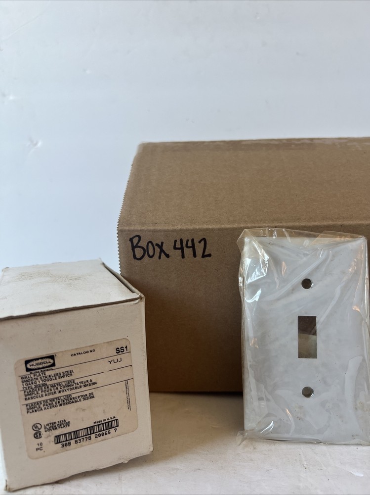 HUBBELL SS1 TOGGLE SWITCH WALL PLATE QTY IN BOX-6