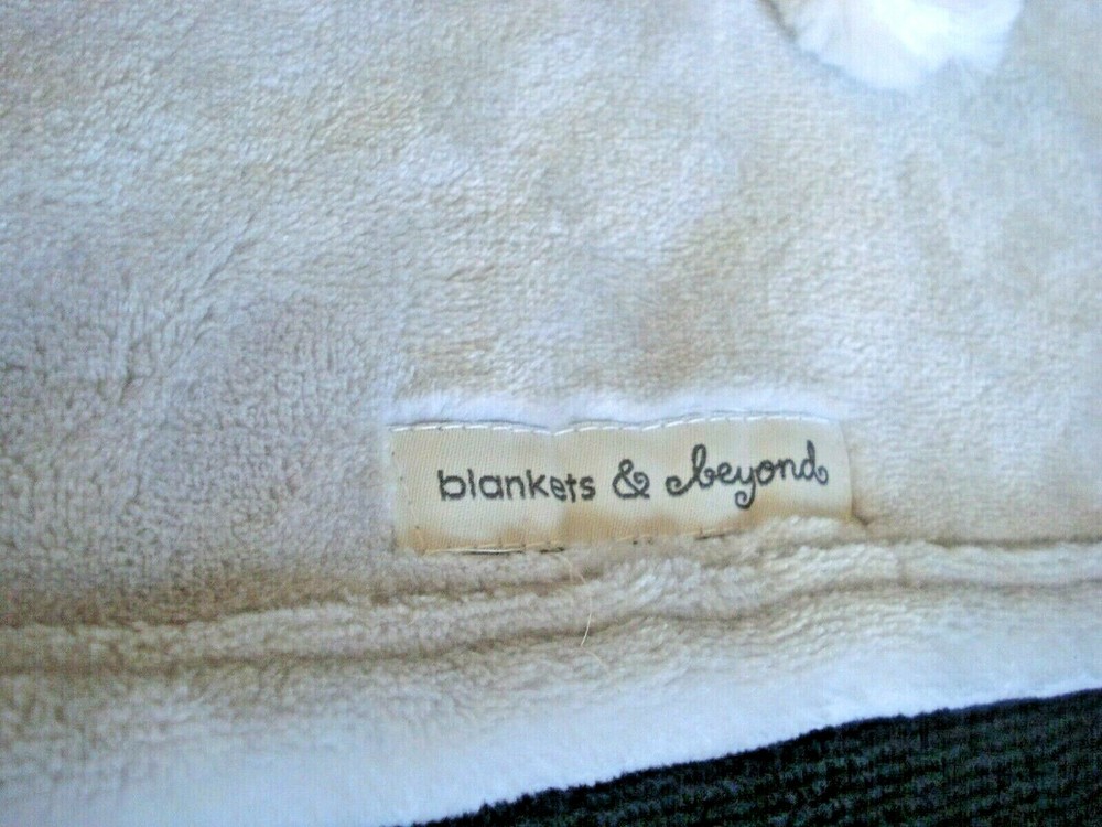 Blankets & Beyond Gray White Plush Bear Security Blanket NEW