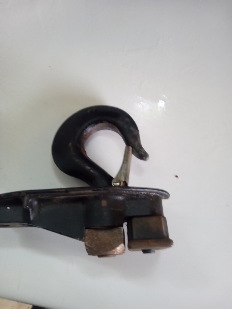 top hook for large frame cm hoist pre owned columbus McKinnon