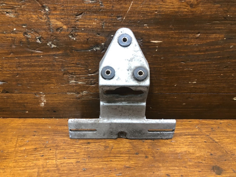 SUZUKI LS650 SAVAGE NUMBER PLATE BRACKET