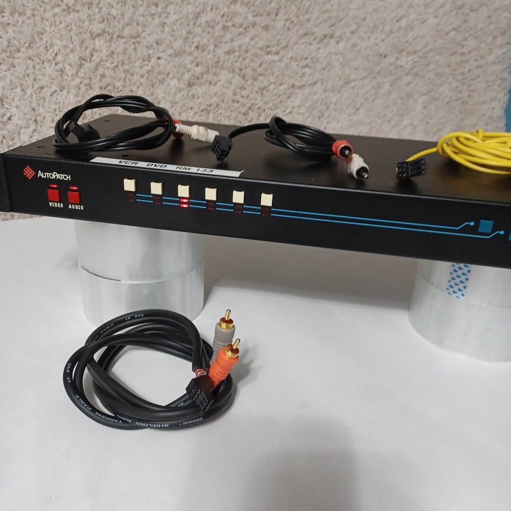 AutoPatch Half-Y Audio/ Video Distribution Matrix