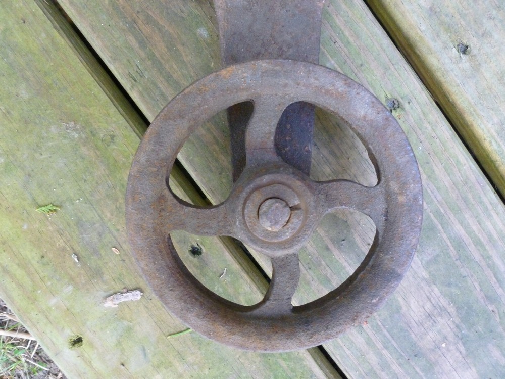 Antique 15.5" Primitive Cast Iron Architectural Barn Rollers Pulley Hanger
