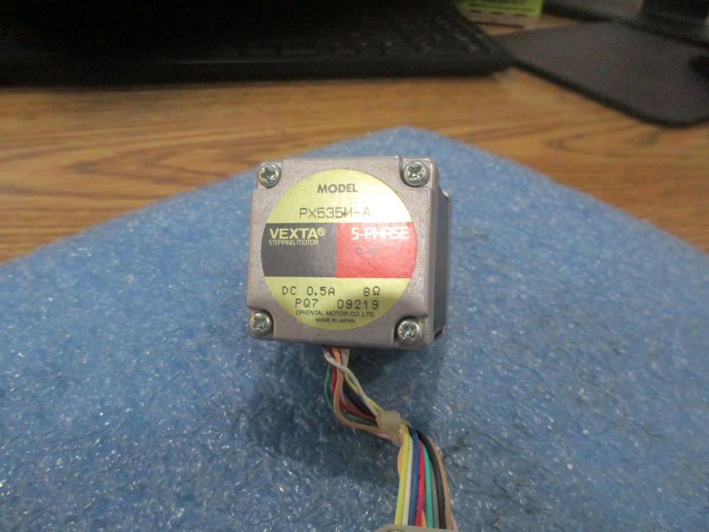 Vexta Model: PX535M-A. 5-Phase Stepping Motor. 0.5A DC, 0.36º Step