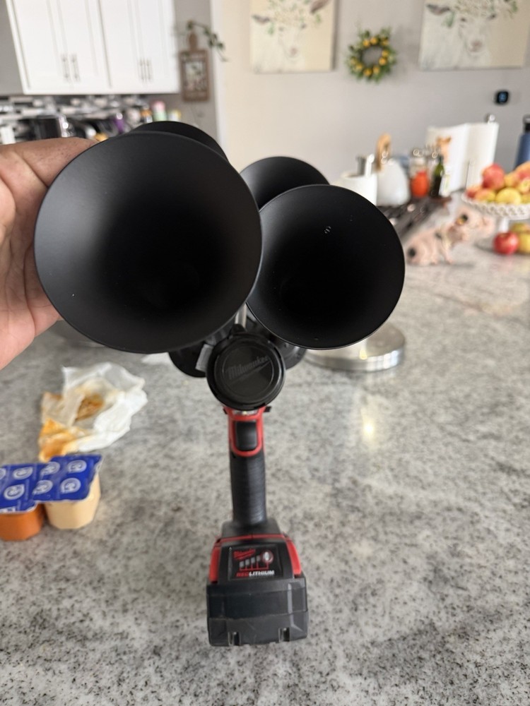 Milwaukee M-18v, 4 Horn, Train Horn