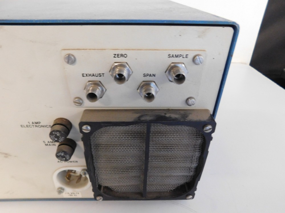 THERMO ENVIRONMENTAL MODEL 43 PULSED FLUORESCENT SO2 ANALYZER (LXJ19)