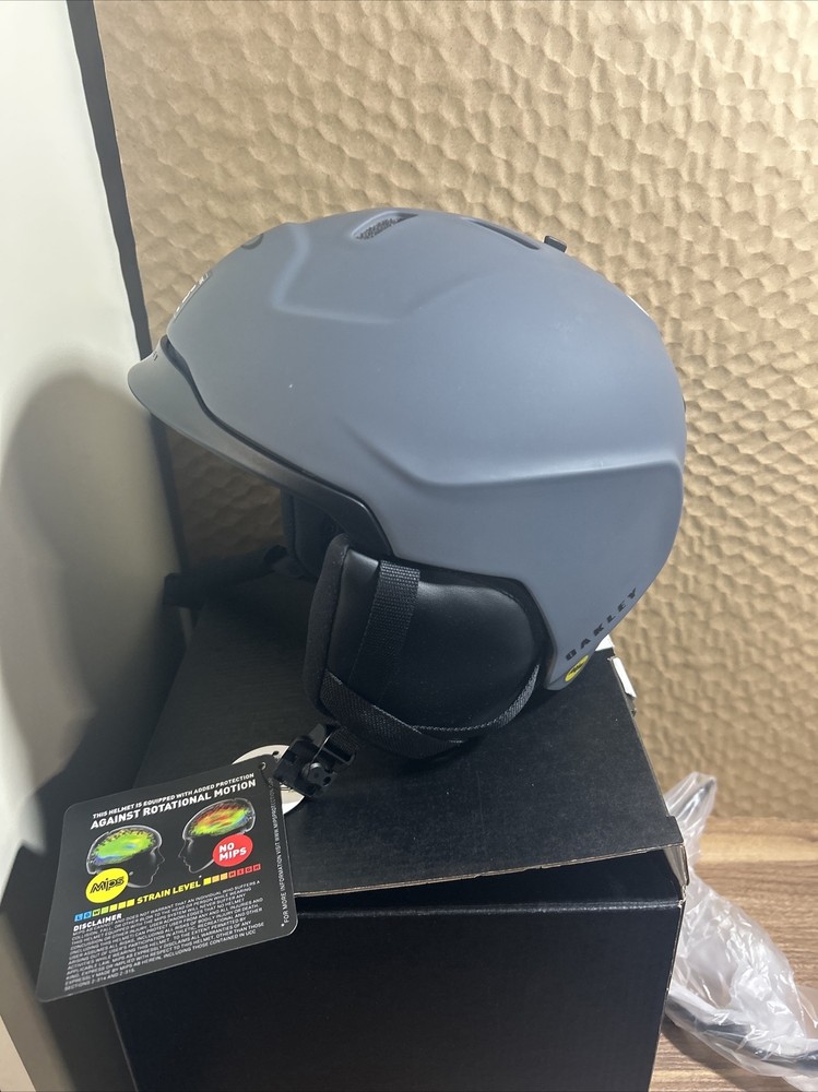 Oakley Mod 3 Boa Snow Ski Helmet Mips Small