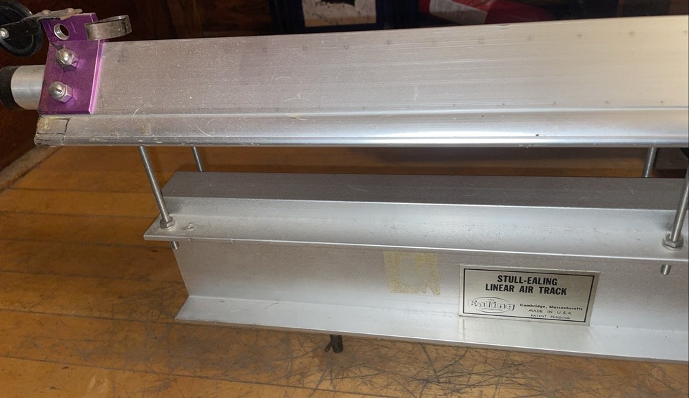 Stull-Ealing Linear Air Track