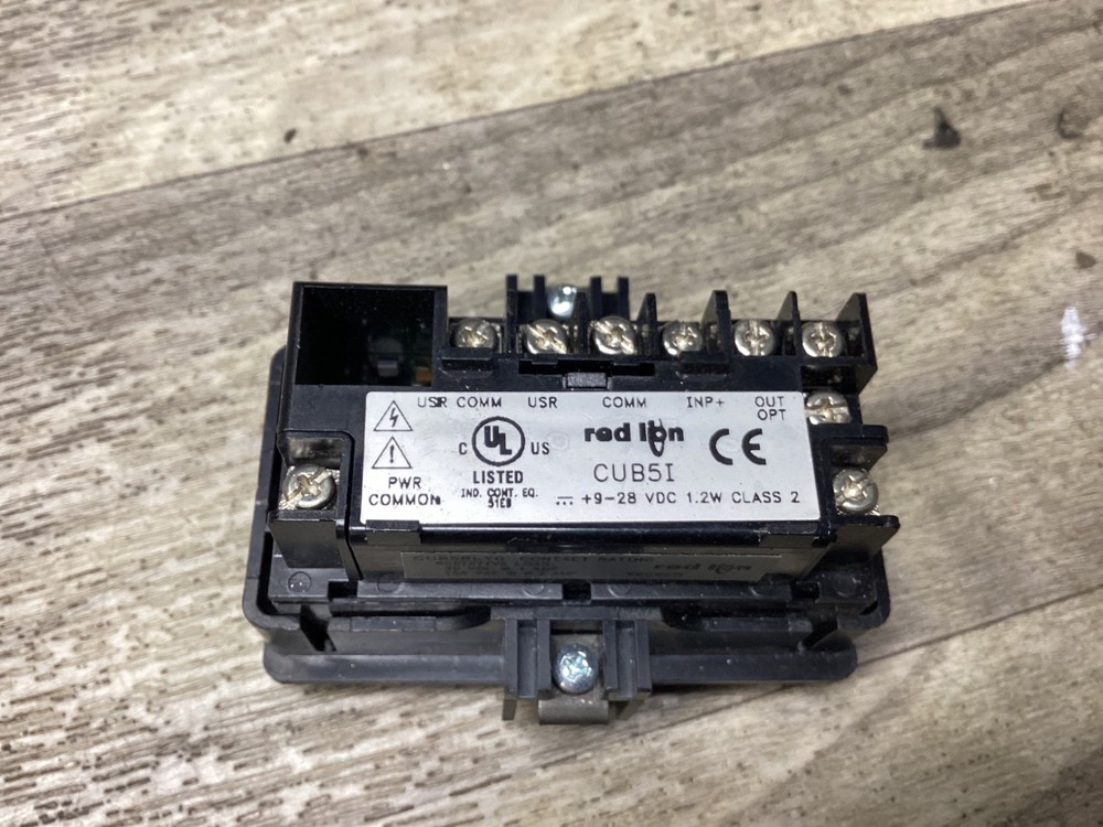 RED LION CONTROLS DIGITAL PANEL CONTROL CUB5I WITH PANEL MOUNT #104N55