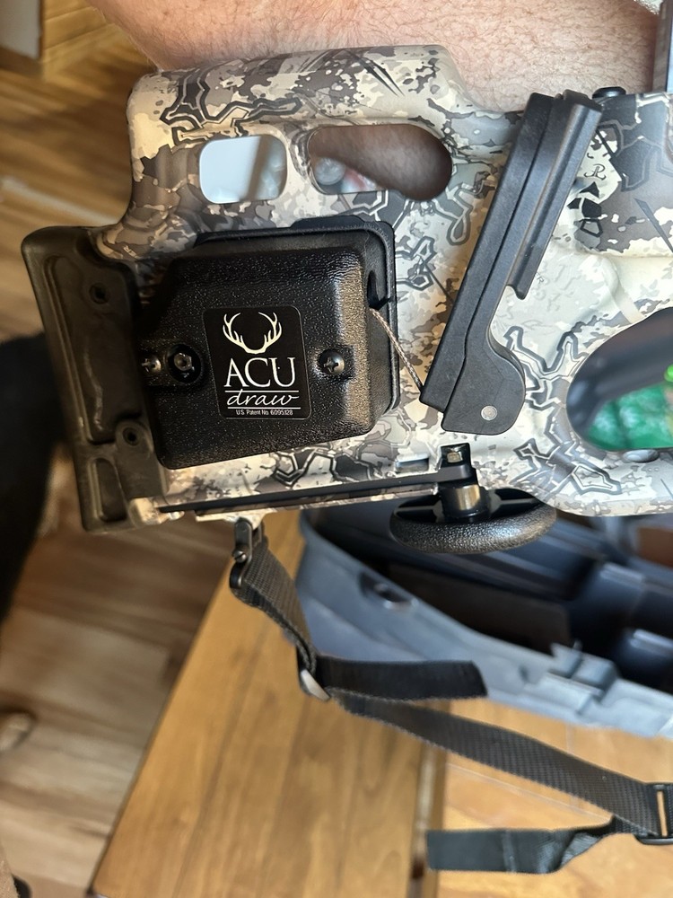 Ten-Point Titan M1 Crossbow