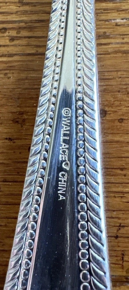 WALLACE Wickham Deep Silverplate Serving Spoon Flatware Fan Bead 8.5”
