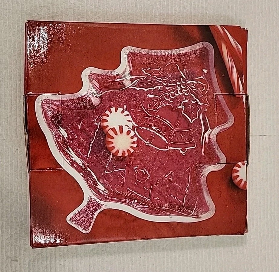 BALI 7.5" Christmas tree plate candy dish clear