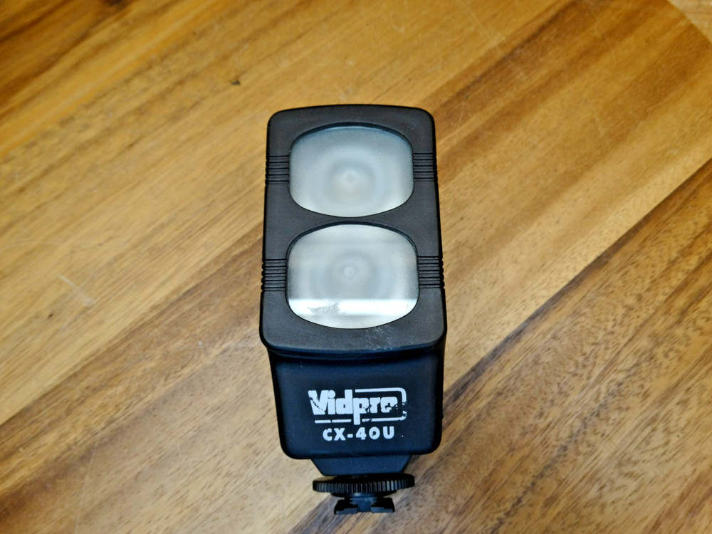 Vintage VidPro: CX-40U Camera Flash Speedlite