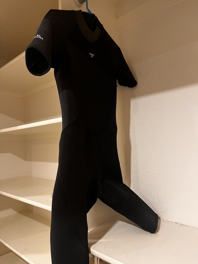 Wetsuit Kids Size 16