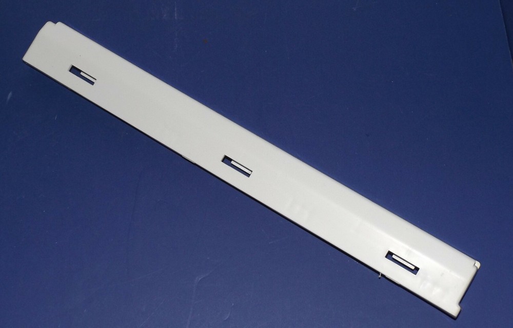 Maytag Refrigerator : Freezer Glide Retainer : Right (WP67006368) {P3865}