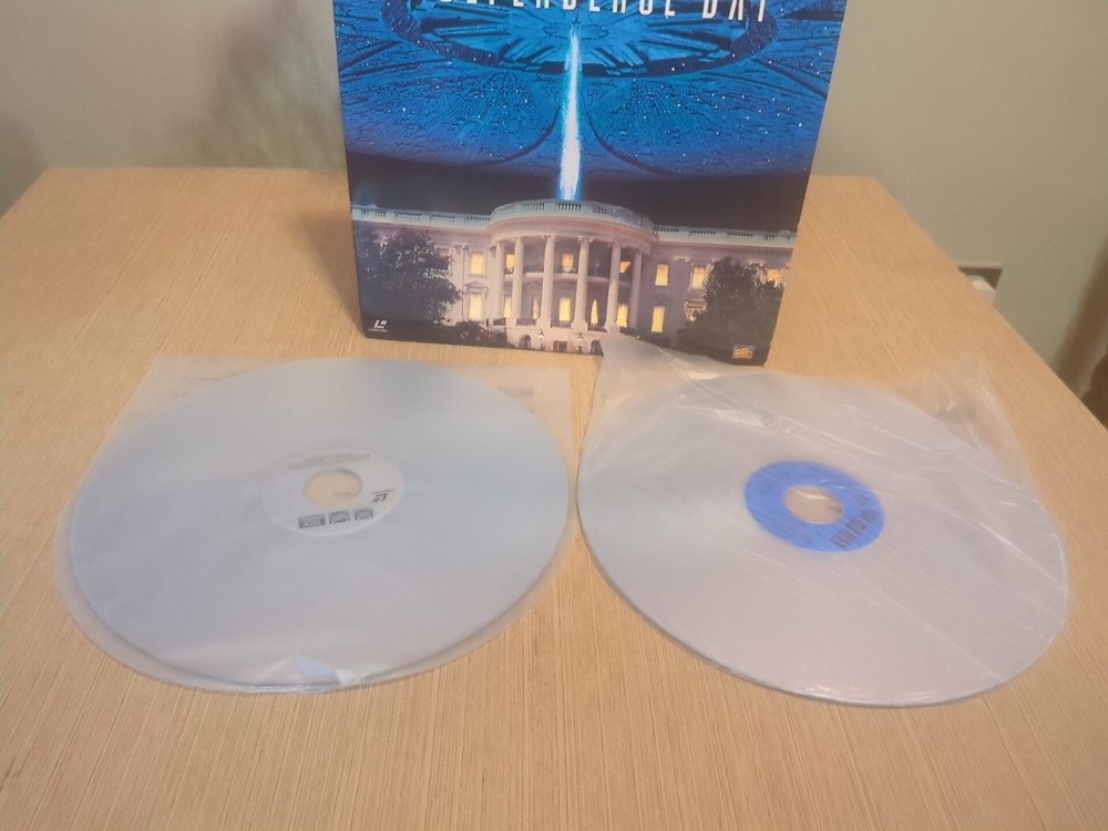 Independence Day Laserdisc. NTSC. No Lamination. Free Post