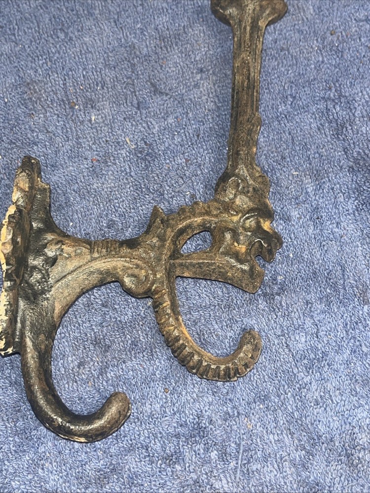 VINTAGE CAST IRON COAT HAT HOOK WITH GARGOYLE FACE