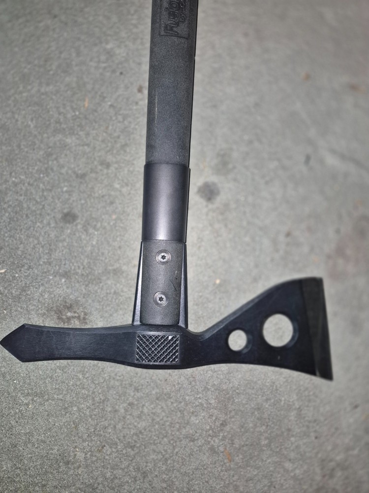 sog fusion tactical tomahawk