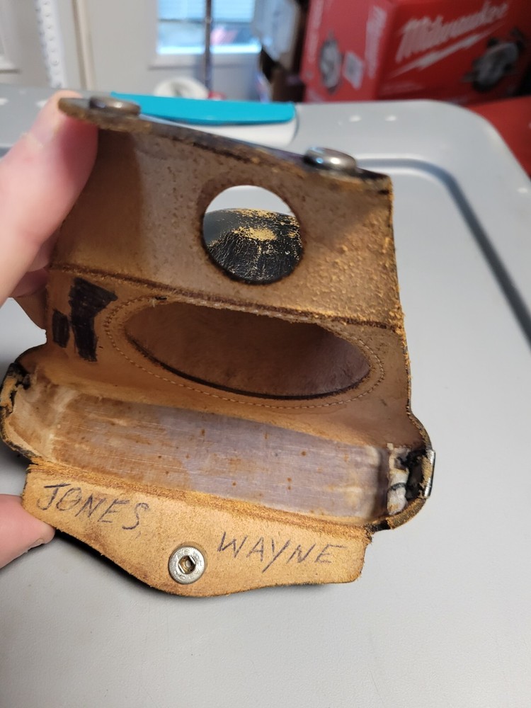 Petri 7.5 Camera In Leather Case Untested!
