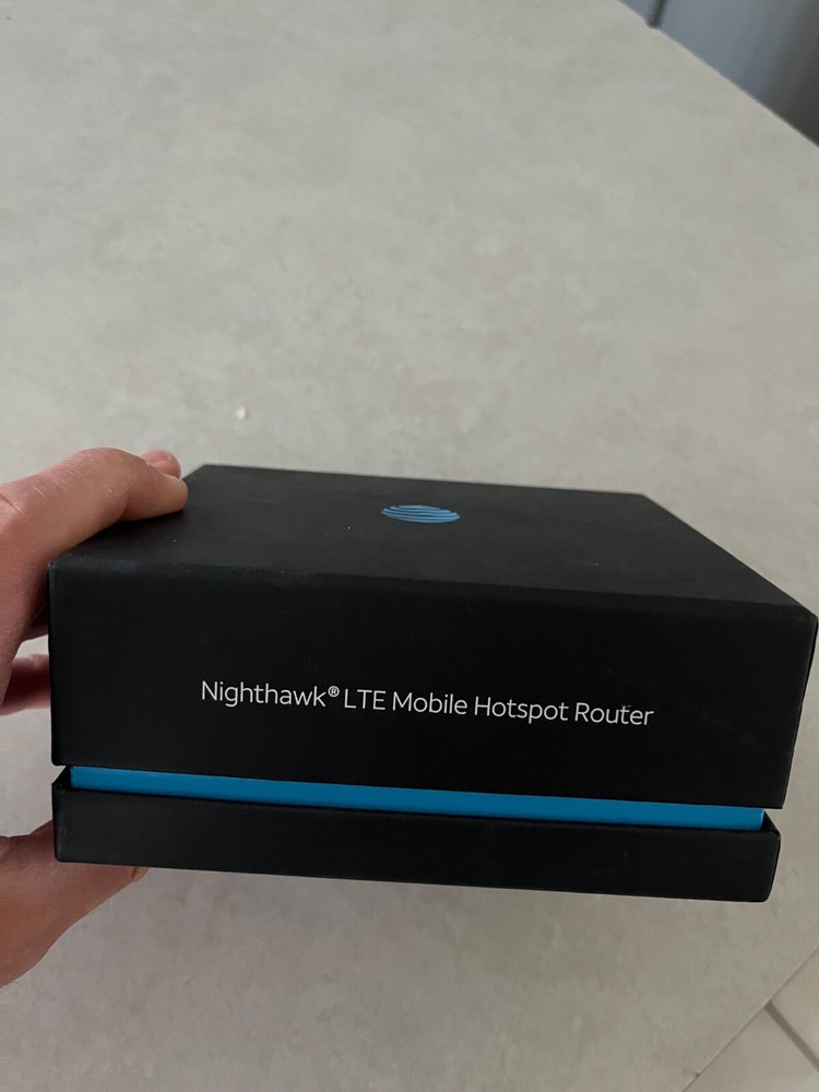 att nighthawk lte mobile hotspot router