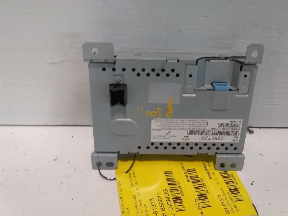 2010-2017 GMC Terrain Dash Mounted Lower 7" Display Screen