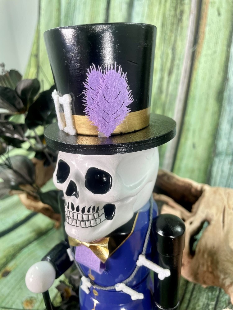 Santa's Workshop 14" Voodoo Nutcracker Purple 70172