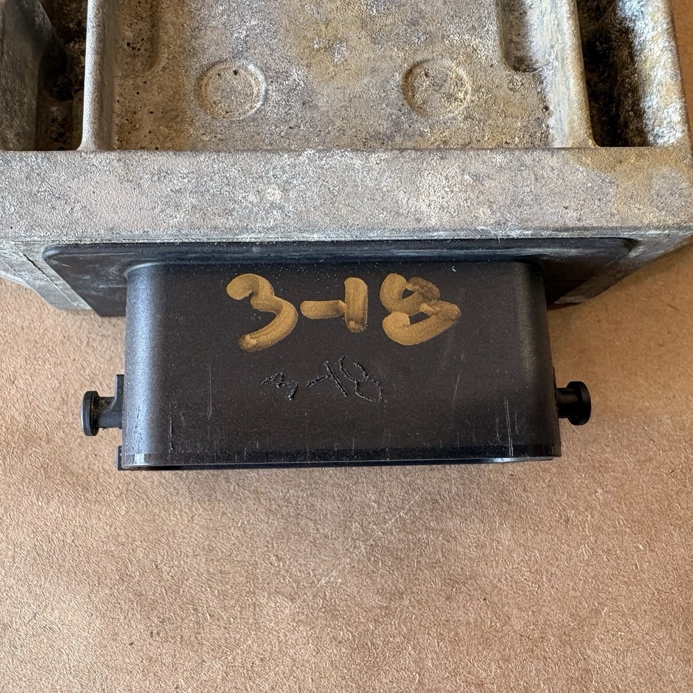 10-11 Mazda 3 2.0L Transmission Computer Control Module Unit TCU LF8M 18 9E1G