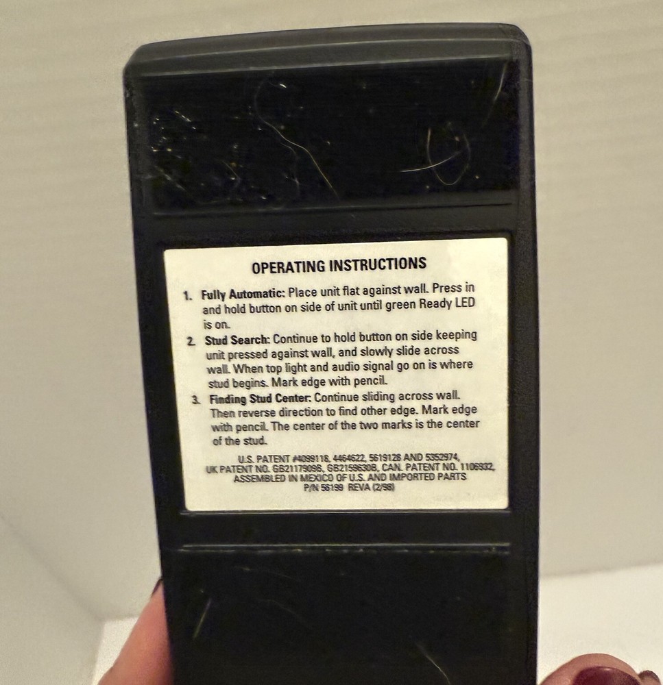 Used Battery-Operated Portable Zircon Studsensor 3 / Stud Sensor / Finder