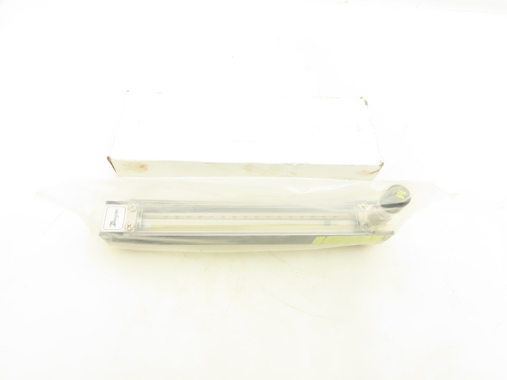 Dwyer VA22437 Variable Area Glass Flowmeter 18.38 SCFH